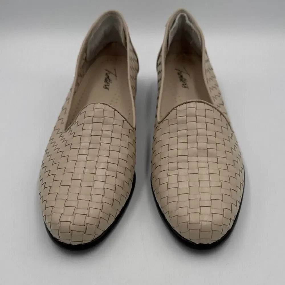 Trotters Liz Women's Size 7.5 NARROW Beige Basketweave Leather Comfort Shoe NOTE
